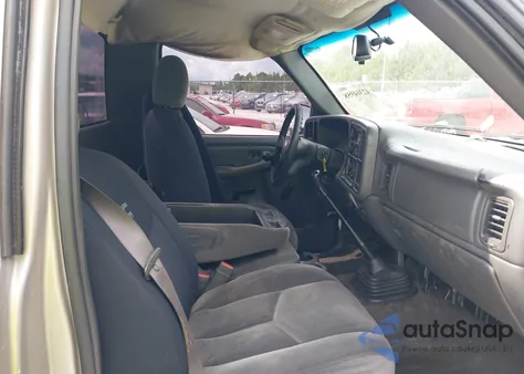 2004 GMC Sierra 1500 z USA, uszkodzony, nr VIN 1GTEC14X14Z303851